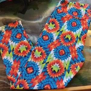 LulaRoe bright TC2 leggings